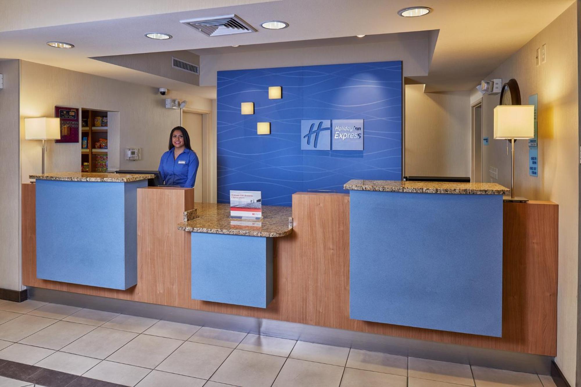 Holiday Inn Express&Suites El Paso Airport, an IHG hotel Exterior foto